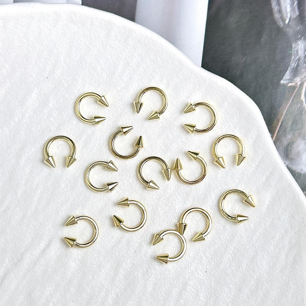 Legierung Gebogener Stab Augenbrauenstecker Außengewinde Doppelseitig Vergoldet Spitzkegel Punk Style Nagelkunst Zubehör DIY Nagel Süß Cool Dekoration DIY