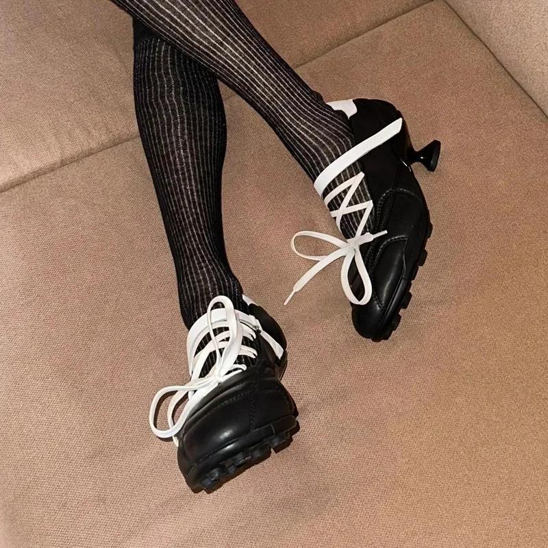 

Дизайнерские балетки на каблуке, женские, с круглым носком, со шнуровкой, необычные туфли, спортивный стиль, серебристые, брендовые туфли на низком каблуке 35 чёрный