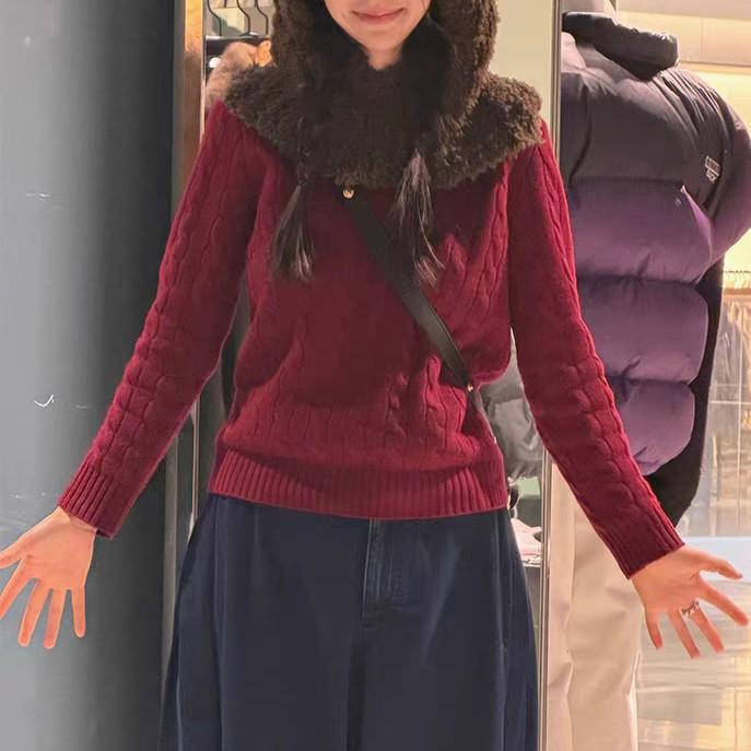 Tian Xiwei Style Wine Red Cable Knit V-Neck Sweater - Women's Autumn/Winter Korean Loose Fit Pullover
