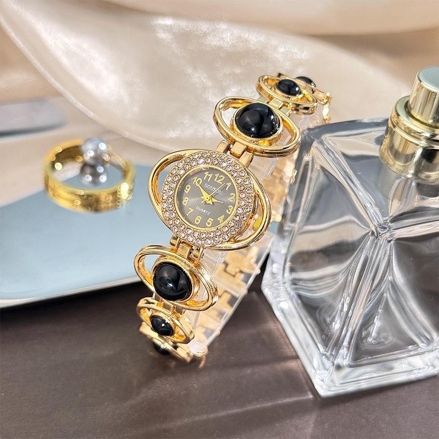 

Новые Модные Цифровые Часы с Набором Алмазов Роскошные Женские Кварцевые Наручные Часы Простой Браслет Декор Повседневные Аксессуары чёрный