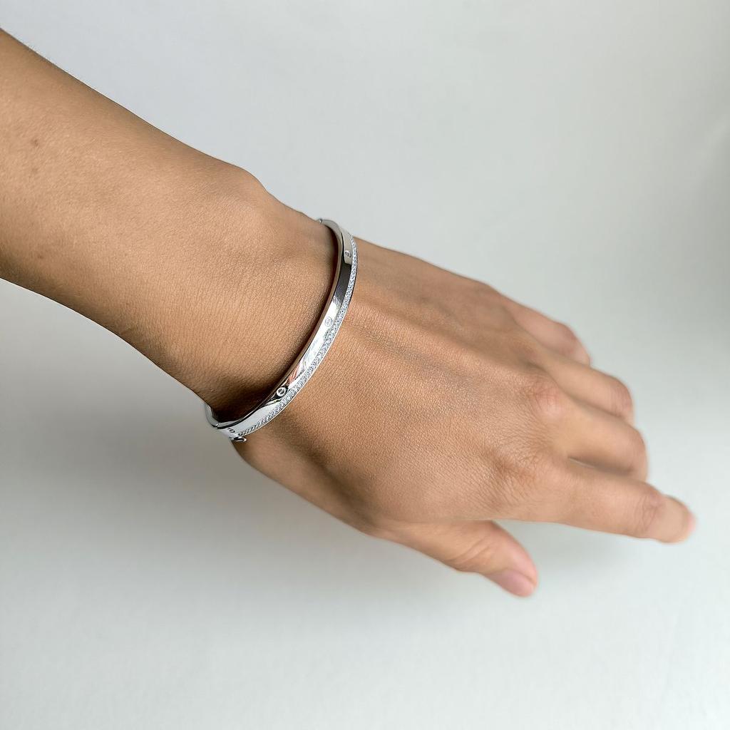 Silver Bracelet with Cubic Zirconia, Product Weight 14.04 G (2160649)