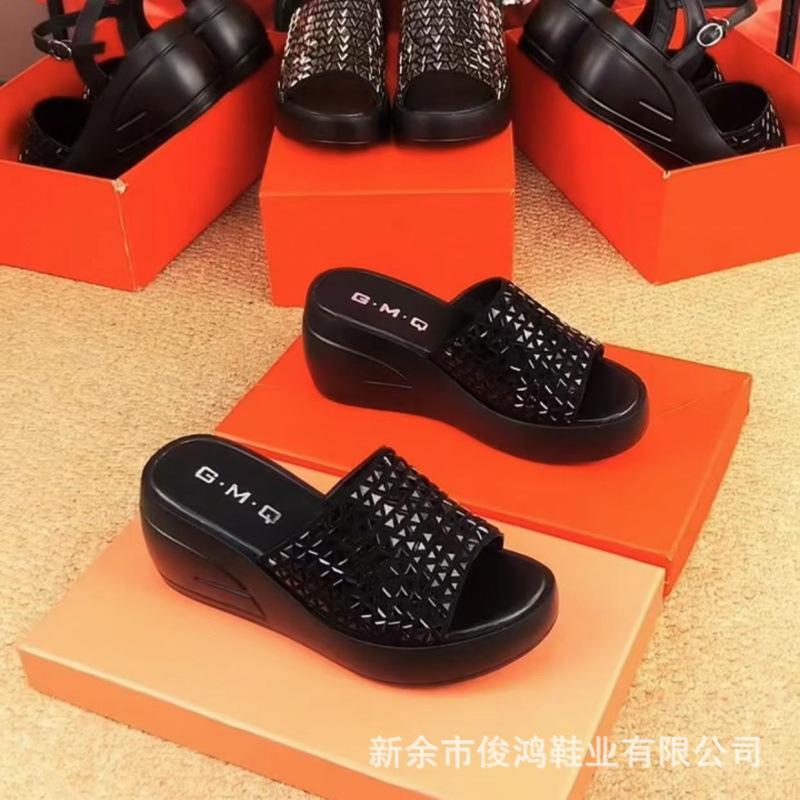 35-42 Large Size Fish Mouth Wedge Slippers Women Wear Thick Soles In Summer 2024 New Sandals Mother Cool Slippers Women