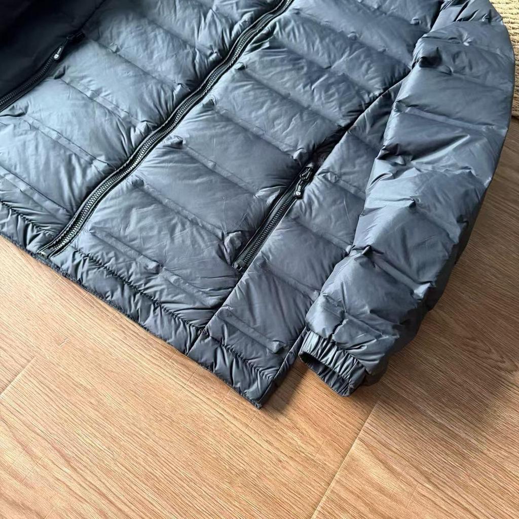 Unisex Lightweight Down Jacket: High-Quality, Stand-up Collar, for Autumn/Winter Outdoor Mountaineering