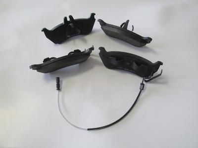 For Mercedes ML Class W163 1998 2005 Rear Brake Pad 1 Wire 140 1634200520