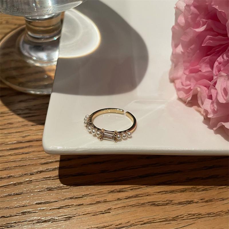 Luxury Imitation Pearl Zircon Woman Ring Flower Cross Index Finger Rings Open Adjustable Wedding Jewelry Designer Aesthetic Accessory Female Gift