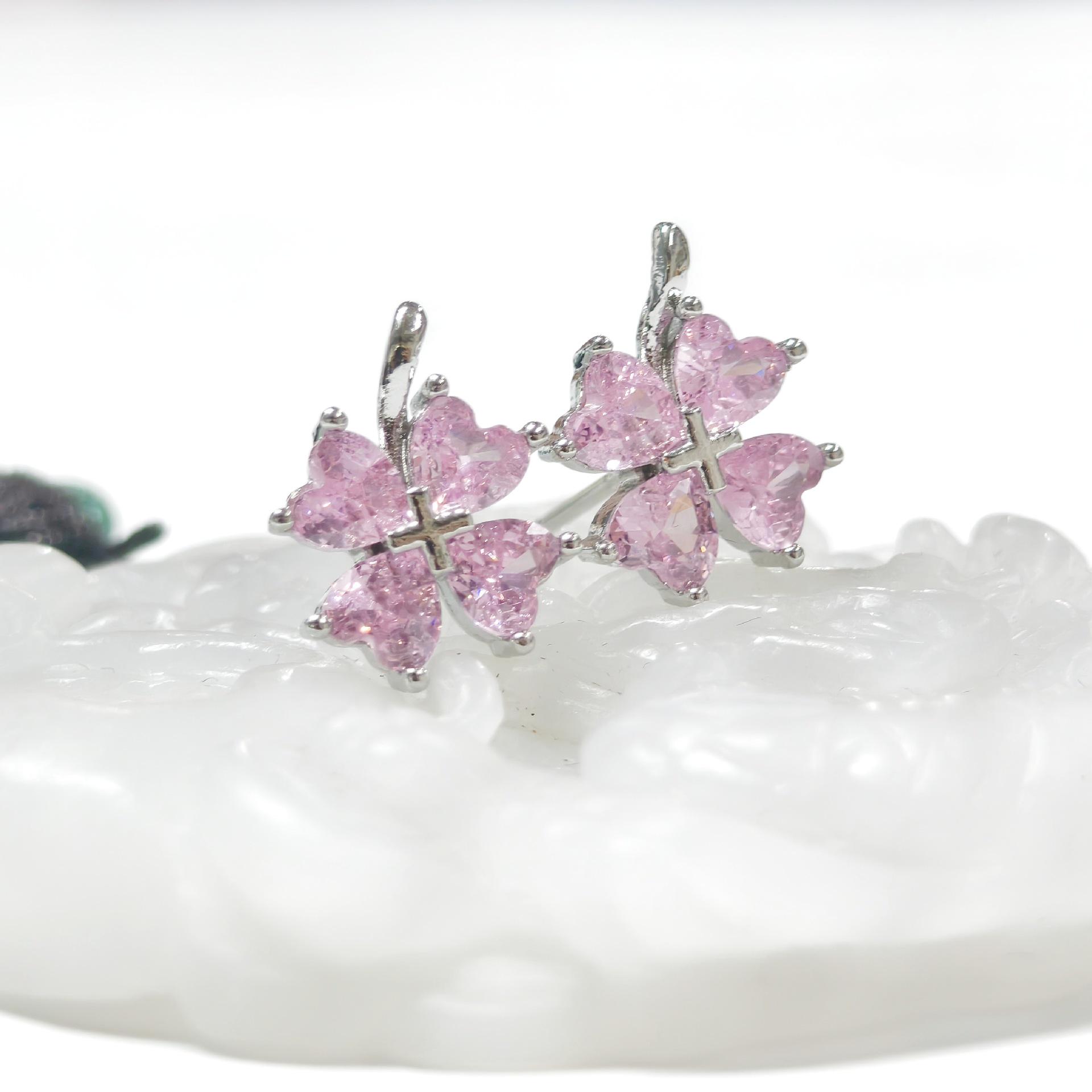 Gessen Jewelry Korean Four-Leaf Clover Stud Earrings - Light Luxury & Mori Style for Women