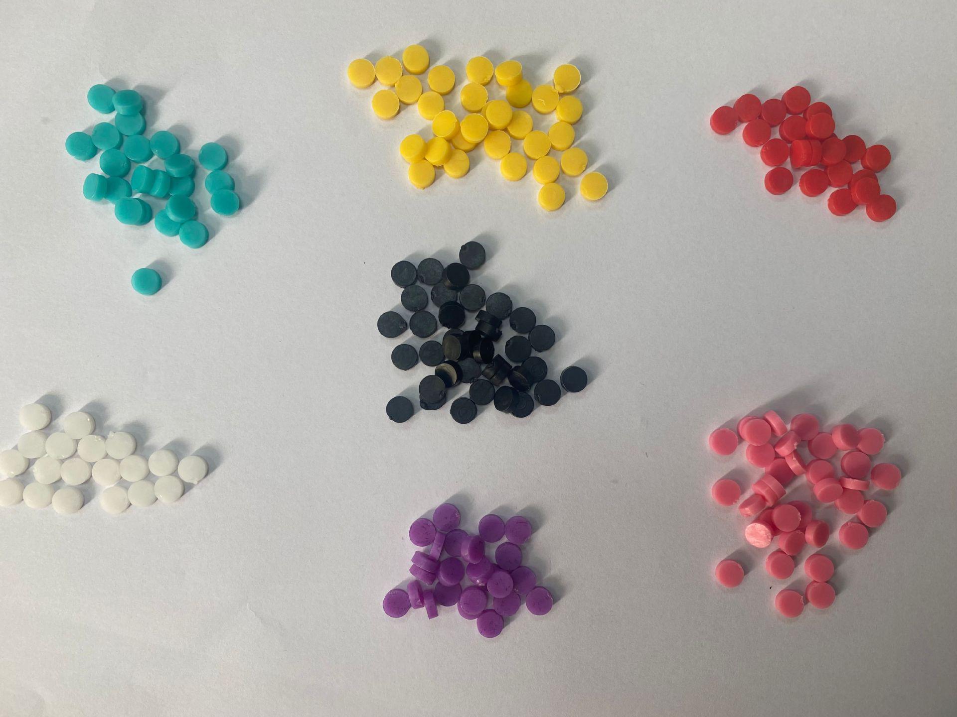 Universal Open-Hole Flute Key Covers and Silicone Plugs 20 Flute Hole Plugs зелёный