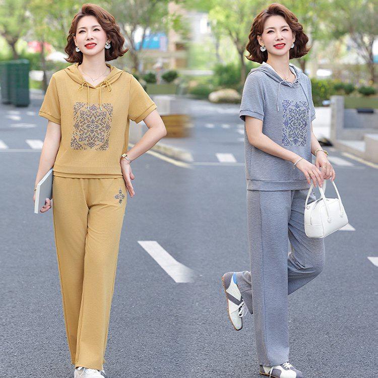 Summer Sportswear Set for Women Aged 40-50: Short-Sleeve T-Shirt & Casual Two-Piece Outfit
