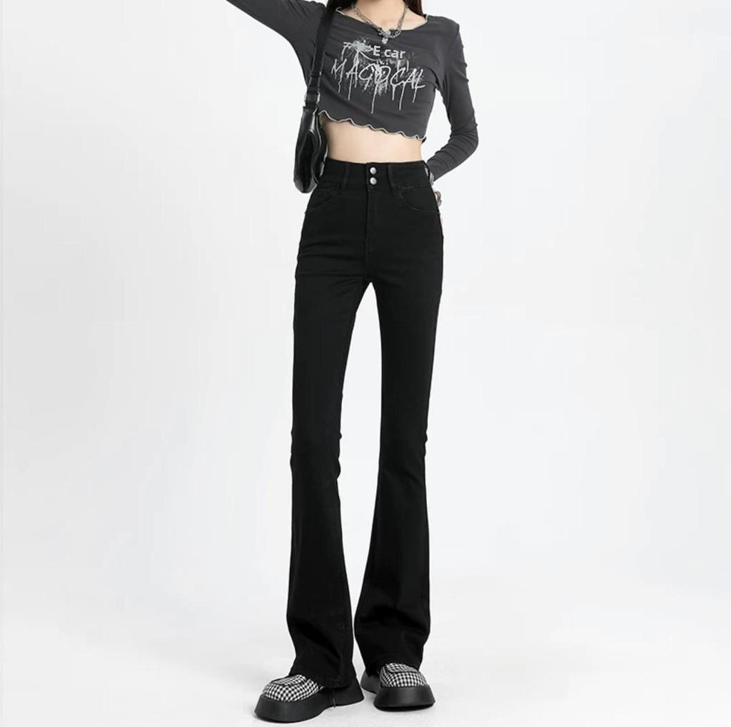 Dámské světle modré džíny s vysokým pasem a širokými nohavicemi na jaro a léto