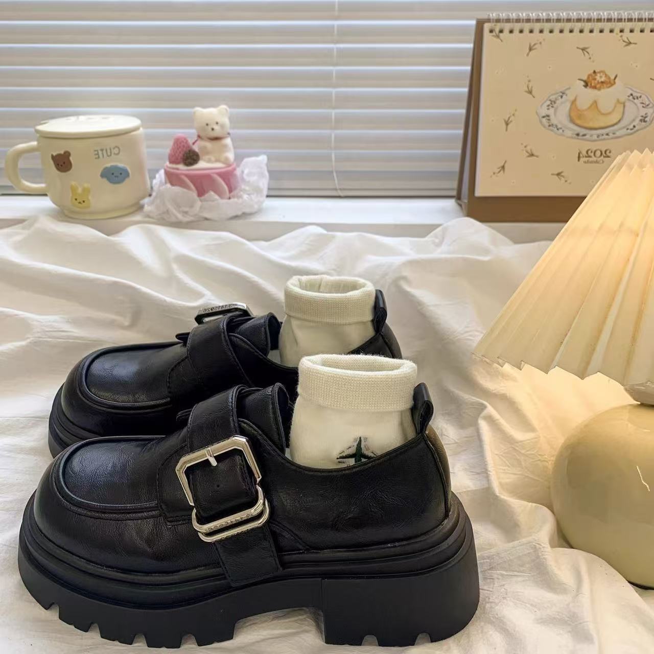 

Модные Новые Роскошные Женские Маленькие Кожаные Туфли Модные и Универсальные Японские Туфли Ле Фу на Толстой Подошве Повседневные Одинарные Туфли для Улицы 35