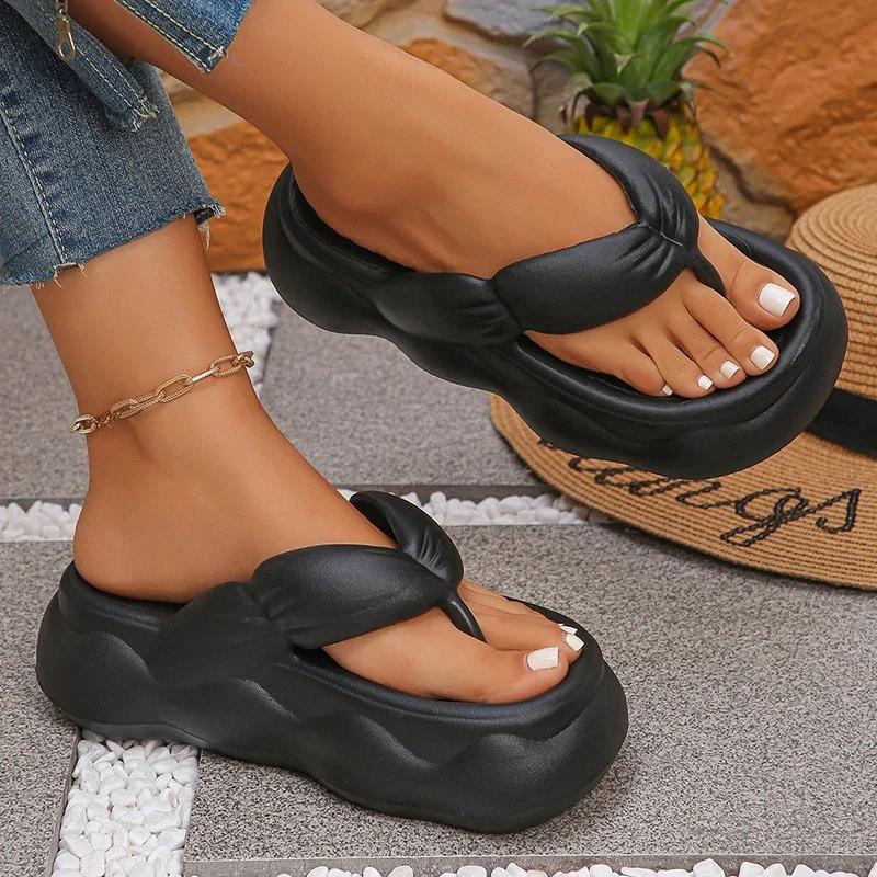 Fashion Women's Chunky Platform Clip Toe Sandals Summer 2025 Beach Fashion Thick Bottom Soft Cloud Slippers Shoes Women Eva Flip Flops