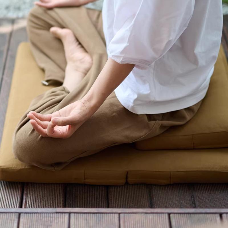 Natural Coir Meditation Cushion for Cross-Legged Sitting - Zen Floor Pad with Ergonomic Support for Home, Yoga Studio