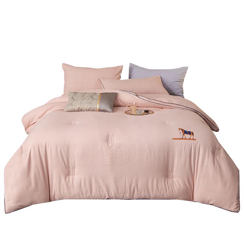 Yiyi Ai Embossed Soybean Fiber All-Season Quilt