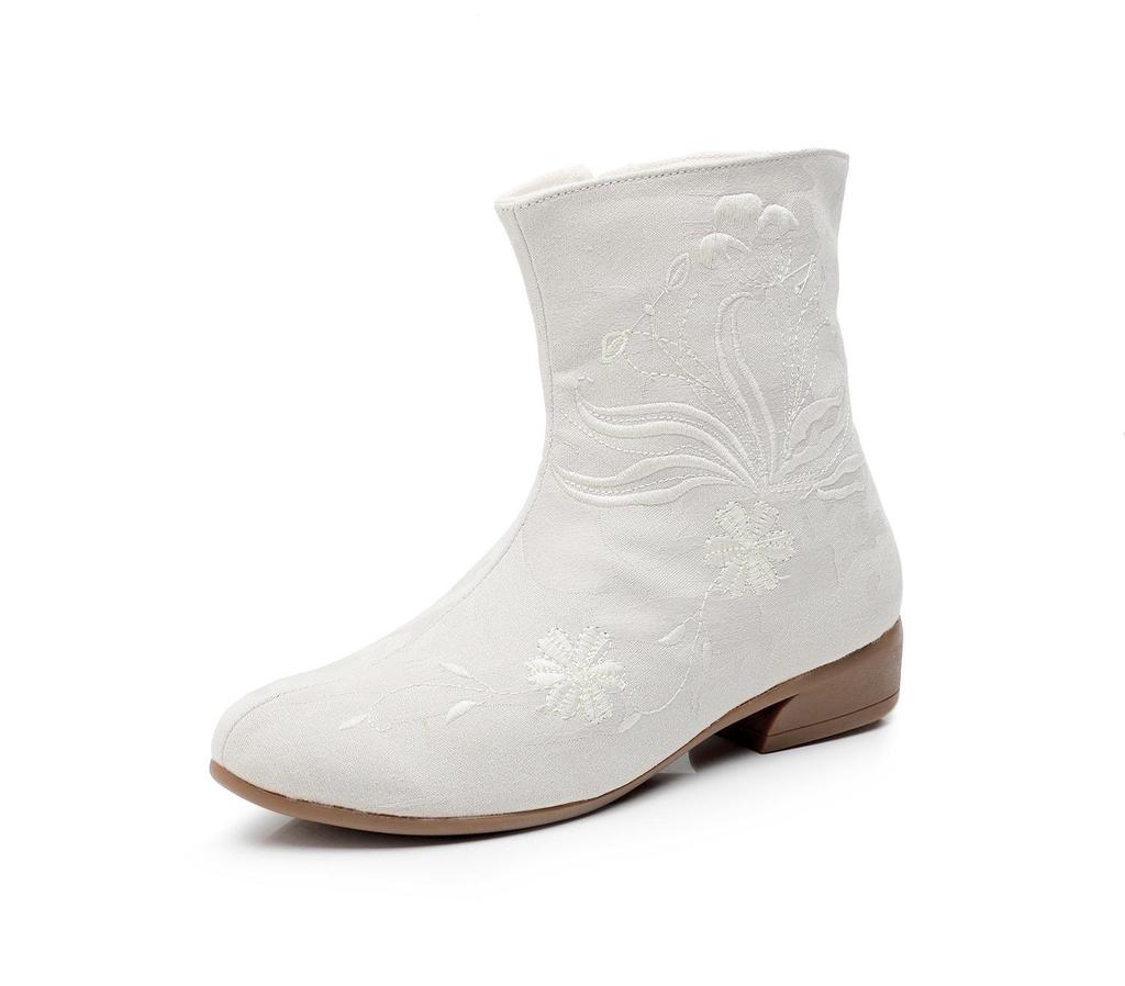 2025 Autumn/Winter Retro Ethnic Embroidered Chunky Heel Mid-Calf Women's Ankle Boots