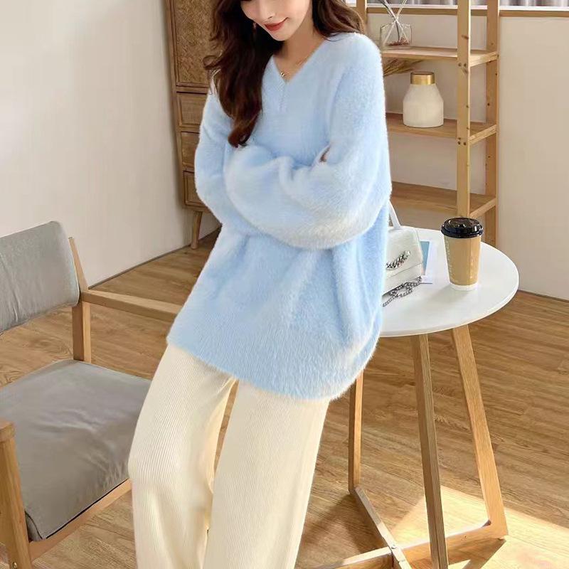 Women's High-End Korean Style V-Neck Pullover: Autumn/Winter Mink Velvet Knit Sweater