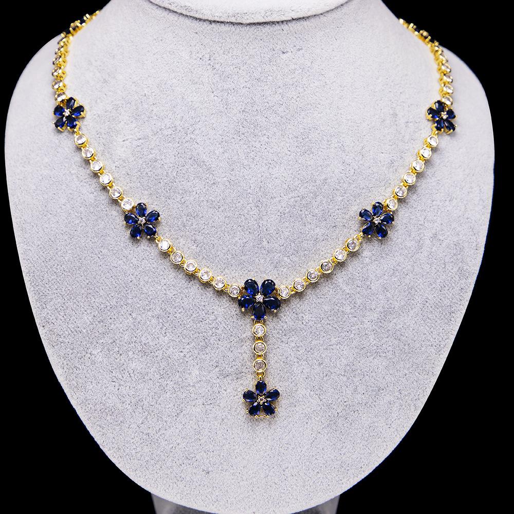 Accessories Women'S Zircon Necklace Women'S Versatile Clavicle Chain Flower Small Fresh Pendant High-End Necklace Women'S