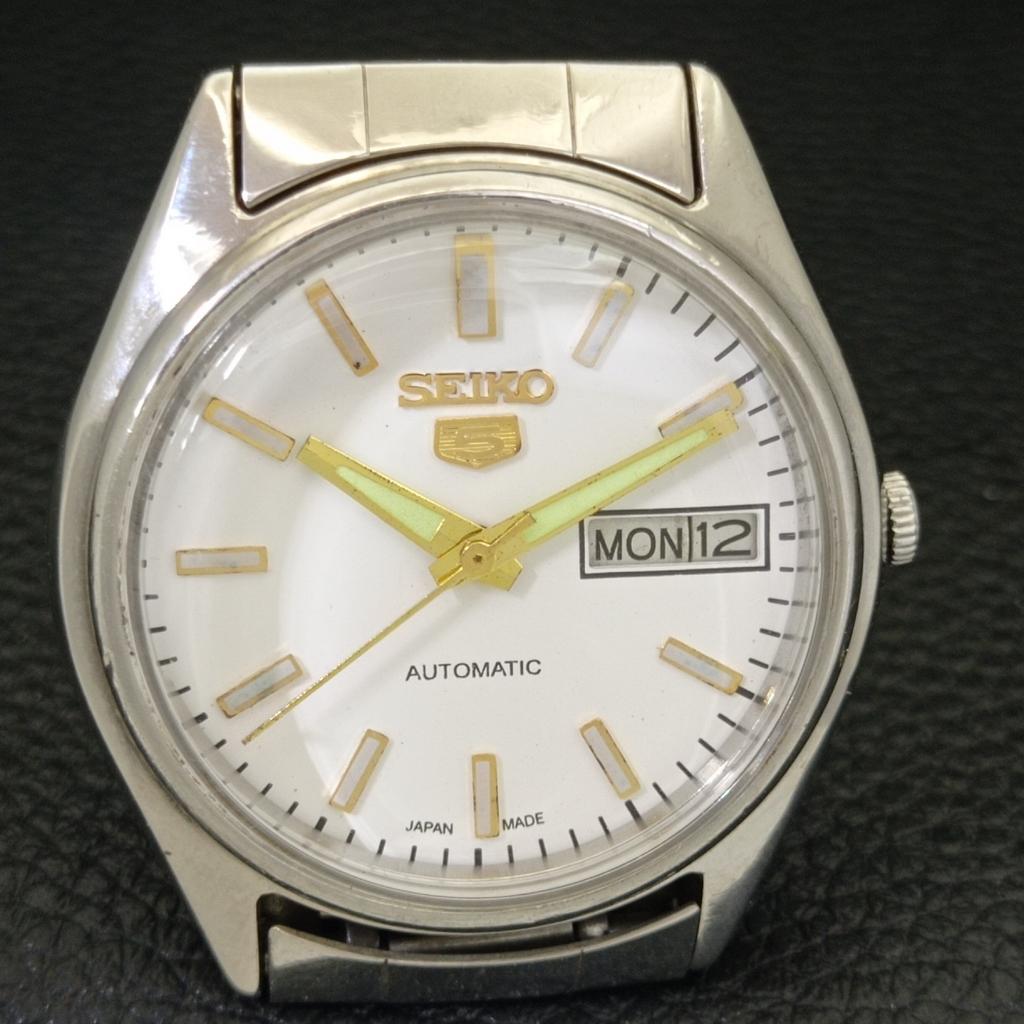 GENUINE VINTAGE SEIKO 5 AUTOMATIC JAPAN MENS WHITE COLOR DIAL WATCH a500797-5 R154-a500797