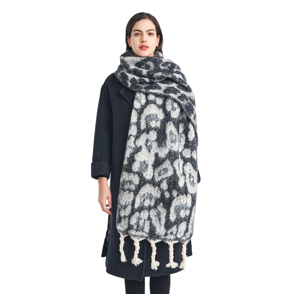 Europe, America, autumn and winter new imitation mohair circle sand jacquard leopard print knotted tassel scarf women's thickened shawl factory