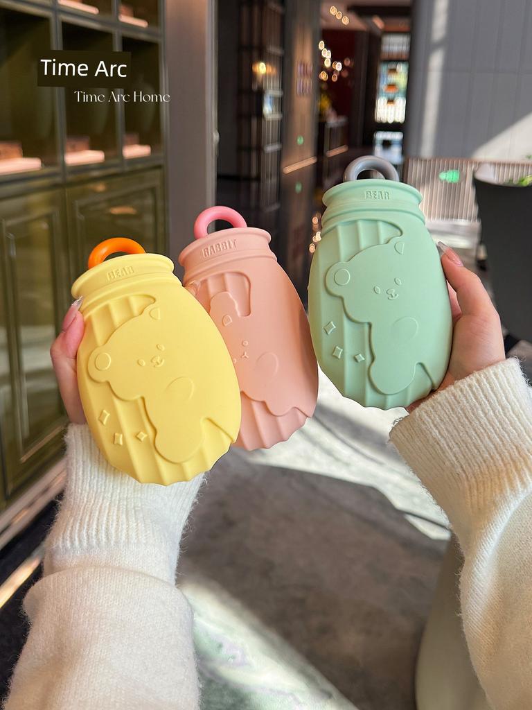 Small Hot Water Bottle, Water-Filled Warm Water Bag for Menstrual Pain Relief, Mini Size for Girls, Baby-Specific Silicone Hand Warmer