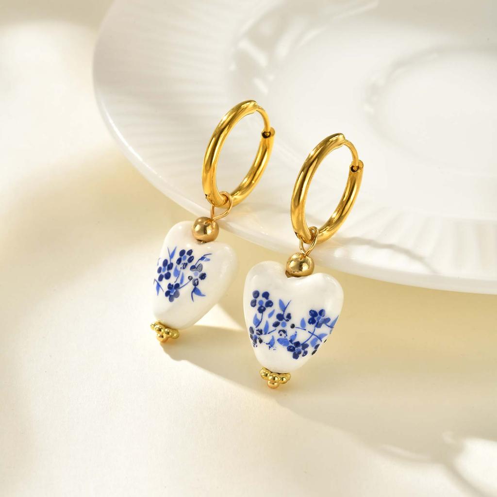 Retro Heart-shaped Porcelain Earrings for Women,Blue and White Imitation Pearl Chinese Cultural Earrings,Charm Jewelry Gifts