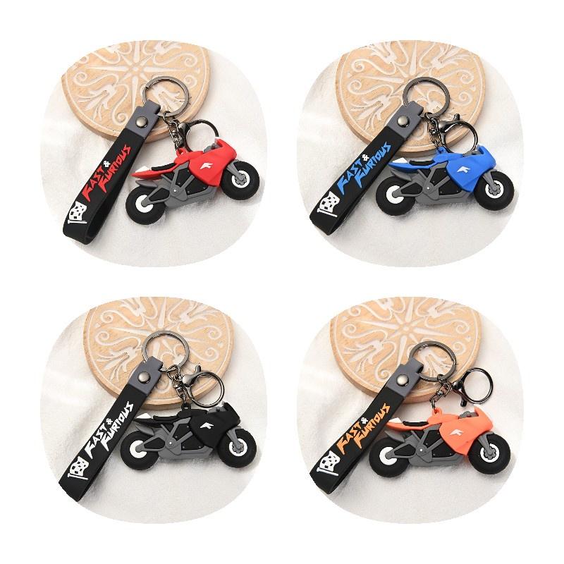 Manmiao Creative Cartoon Cool Motorcycle Keychain For Men Car Accessories Backpack Ornament Wholesale