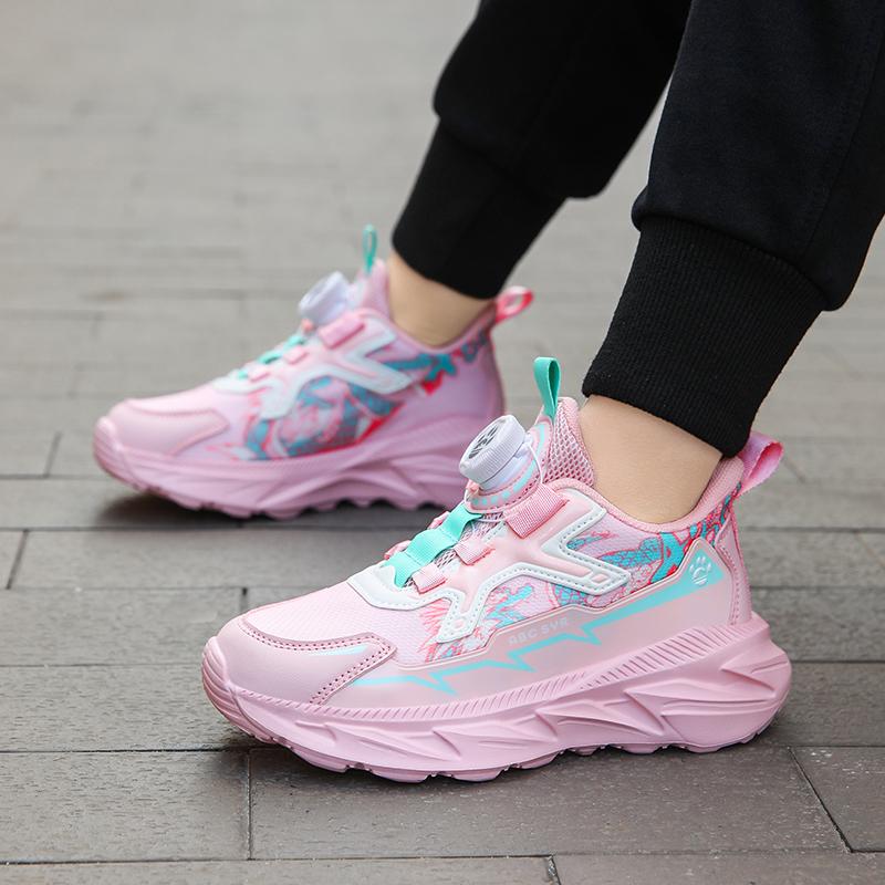 

2024 новая детская модная дышащая обувь с низким верхом, детская спортивная обувь для бега с вращающимися пуговицами, удобные кроссовки для мальчиков и девочек