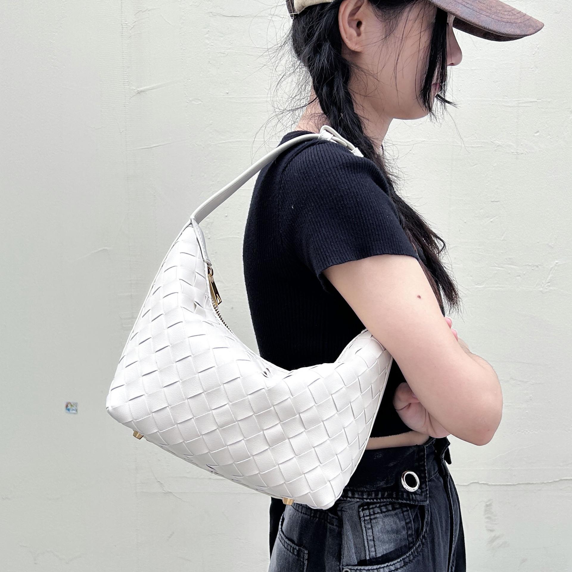 

Новая кожаная плетеная сумка для ланча, женская сумка, кожаная сумка Bento, сумка для подмышек, ручная плетеная сумка в сетку 20x9.5x13cm белый