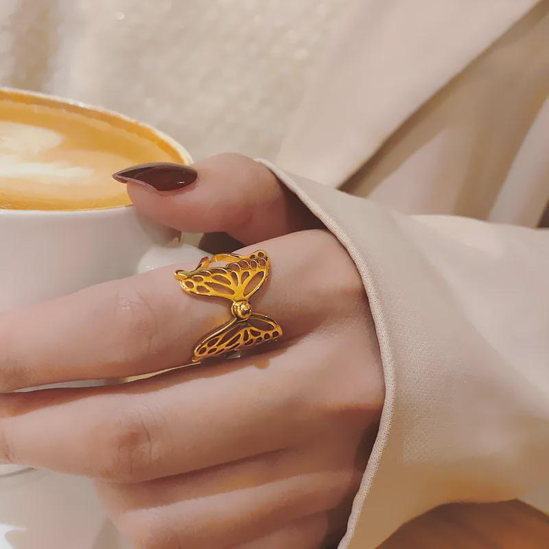 18k Gold Butterfly Love Titanium Steel Ring - European & American Trendy Women's Jewelry