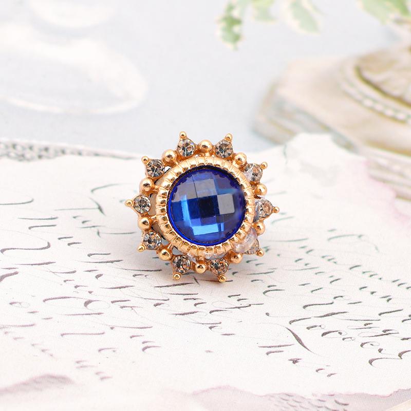 New 1Pcs Rhinestone Pearl Shoelaces Clips Decoration Shoe Charms Decorative Shoe Clips Gem Accessories for Sneakers Casual Shoes