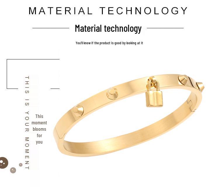 European & American Style Stainless Steel Women's Bracelet with Welded Lock Ornaments