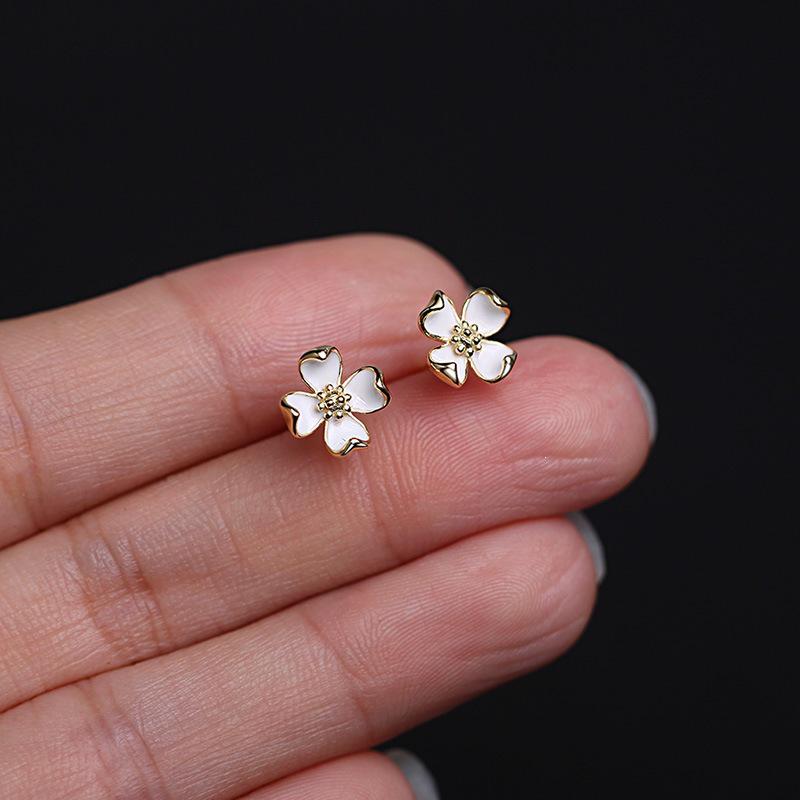 14K Gold-Plated Sterling Silver Daisy Stud Earrings Gold Pair (with Silver Earplugs)