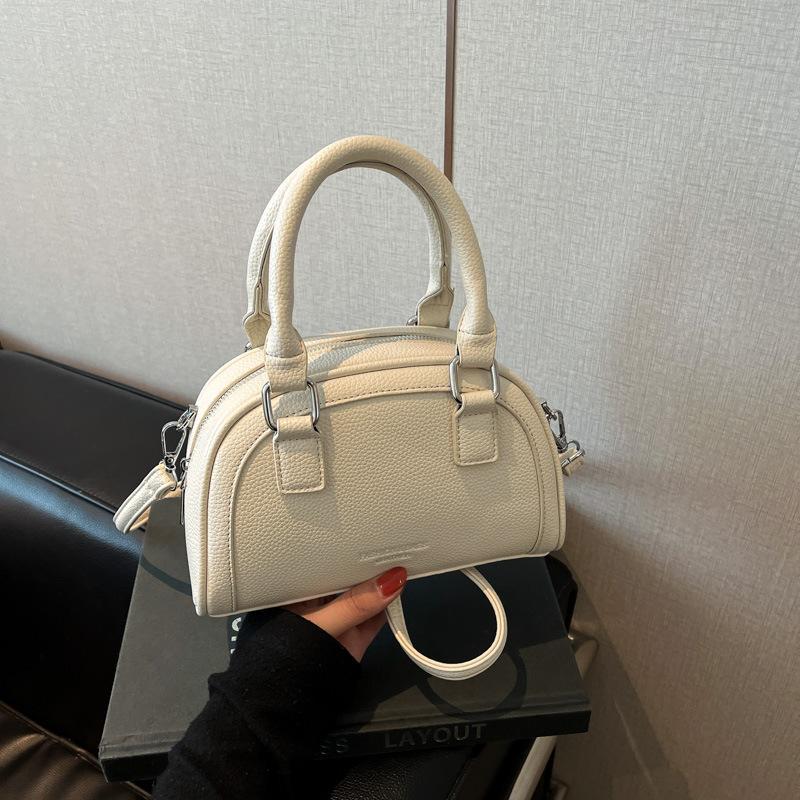 Nischen-Tasche Damen 2025 neu tragbare Bowlingtasche, High-End-Feeling Schulter-Crossbody-Kissen-Tasche mit großem Fassungsvermögen