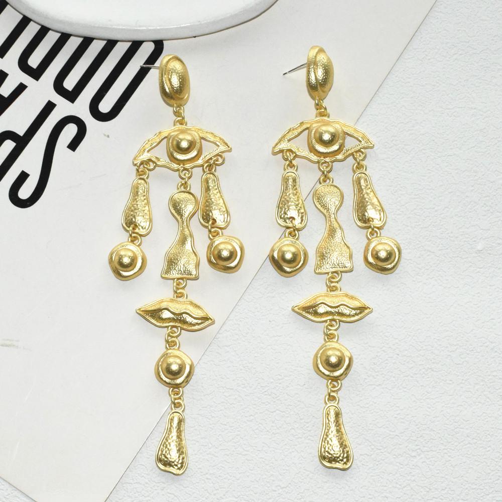 

Exaggerated Metal Gold-plated Eyes Lips Facial Dangle Earrings For Women Jewelry Fashion Show Statement Accessory