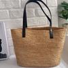Minimalistische handgefertigte Häkel-Lafite-Gras-Schultertasche für Damen, lässige Strandtasche für den Meeresurlaub, gewebte Handtasche, Reisesporttaschen