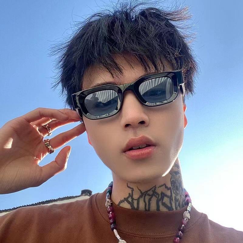 European and American trends, Kendou, the same thick-edged sunglasses, men's and women's small square fashion hip-hop dance sunglasses