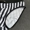 Gepolsterte Badehose für Herren mit schwarzen und weißen Streifen und Push-Up