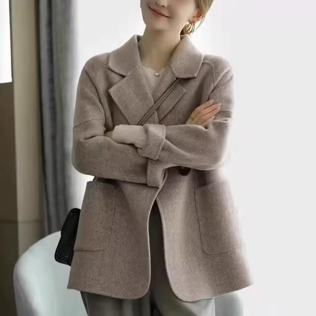 Women's Stylish Wool Coat - New Autumn & Winter Short Design, Elegant & Trendy