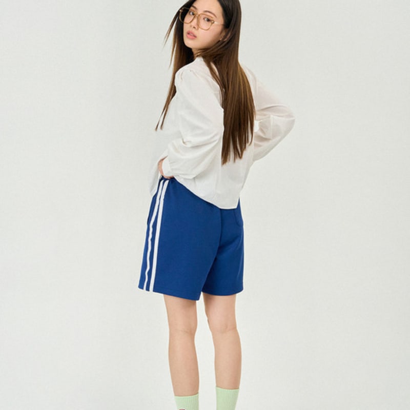 MONTH IN MONTH OUT mmt colored crew socks _ LIME