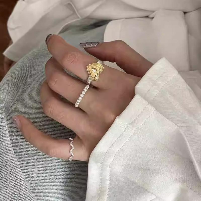 Elegant Multi-colored Heart Ring For Women Modern And Minimalist Adjustable Copper Band