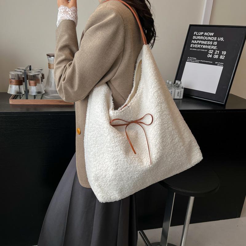 Foreign Fashion Underarm Bag Women's 2025 Autumn and Winter New Simple Casual Large-capacity Tote Bag for Commuting To Work