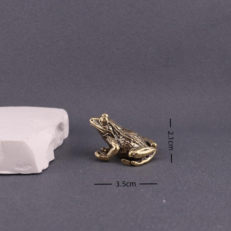 1Pcs Mini Lotus Leaf Frog Figurines Sleeping Position Frog Brass Ornament Copper Animal Tea Pet Home Decorations Antique Crafts+