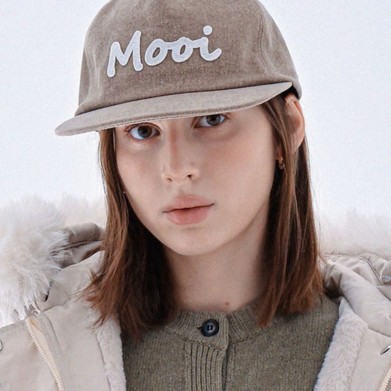 

MooiHead Mooi Applique Pig Bio Ball Cap_Brown brown