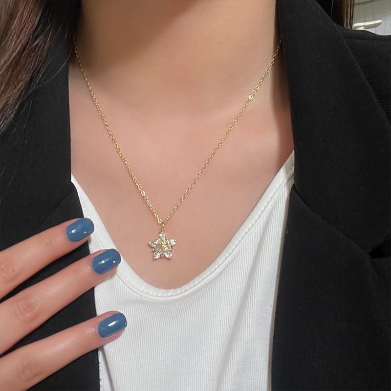 2025 Elegante Zirkonia Wassertropfen Halskette für Damen: Einfache, luxuriöse, vielseitige Schlüsselbein-Kette