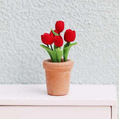 1:12 Puppenhaus Miniatur Rote Tulpe Topfpflanze Topf Blume Heim Garten Dekor