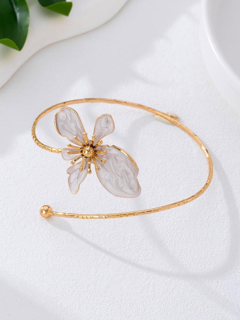 Elegant Gold Enamel Floral Open Armlet Bracelet for Women