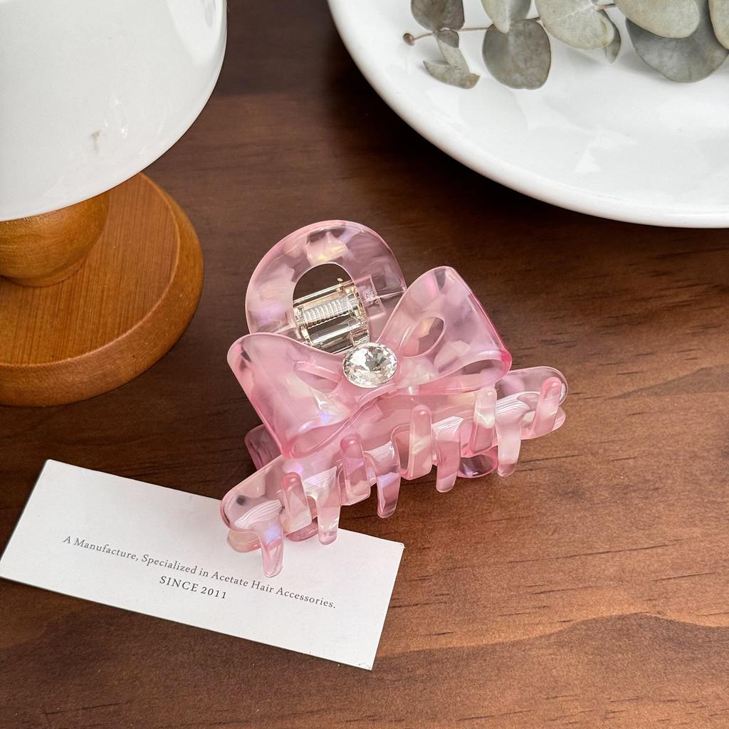 Stylish Floral Patterned Hair Claw Clip In Vibrant Colors For Fashionable Women