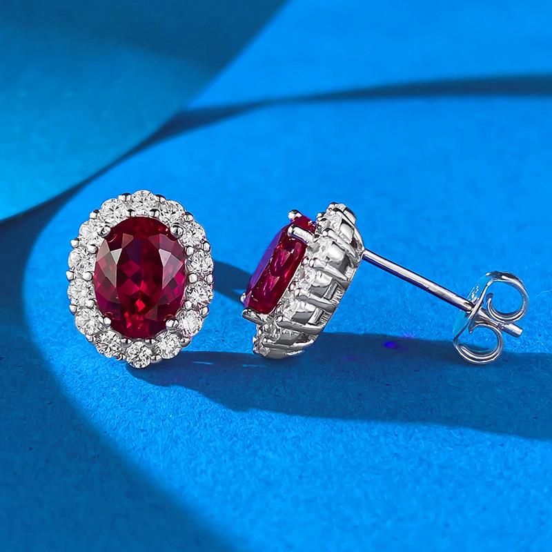 Boucles d'oreilles puces ovales en argent S925 et corindon rouge - Style tendance, quotidien et polyvalent
