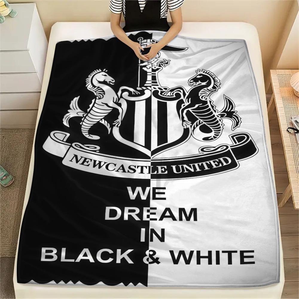 NUFC proter logo Print FlAannel Blanket, High quality Comfortable for All Seasons, Home Decor, Warmth and Comfort