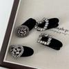 Small Rhinestone Alligator Hairclips Black Velet Duckbills for Girls and Women Shiny Hair Accessories Side Clips Simple Hairpin