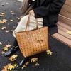 Bag Women's New Fashionable Large-capacity Niche Design Tote Bag Shoulder Bag Retro Trendy Handbag